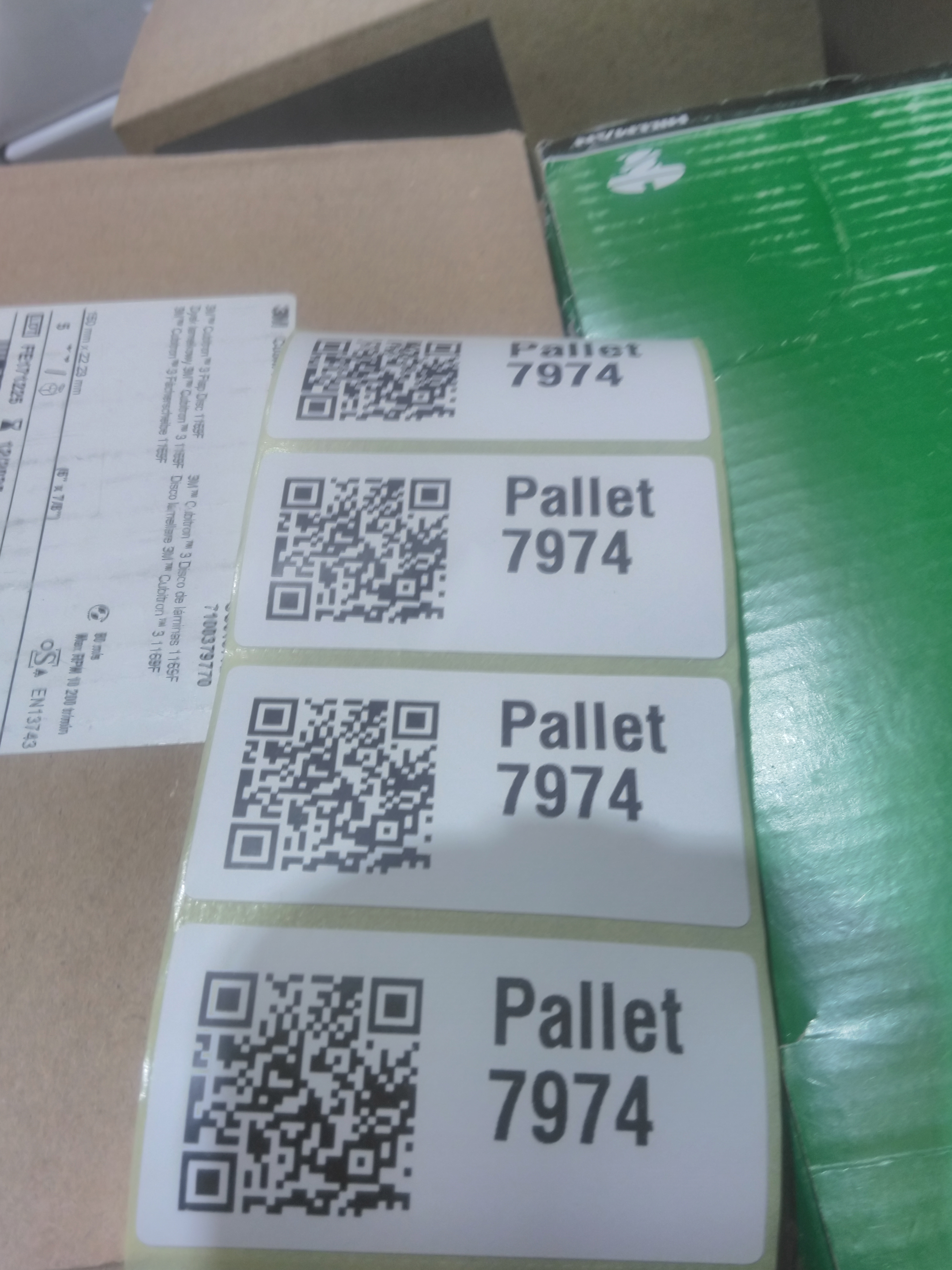 Pallet 7974