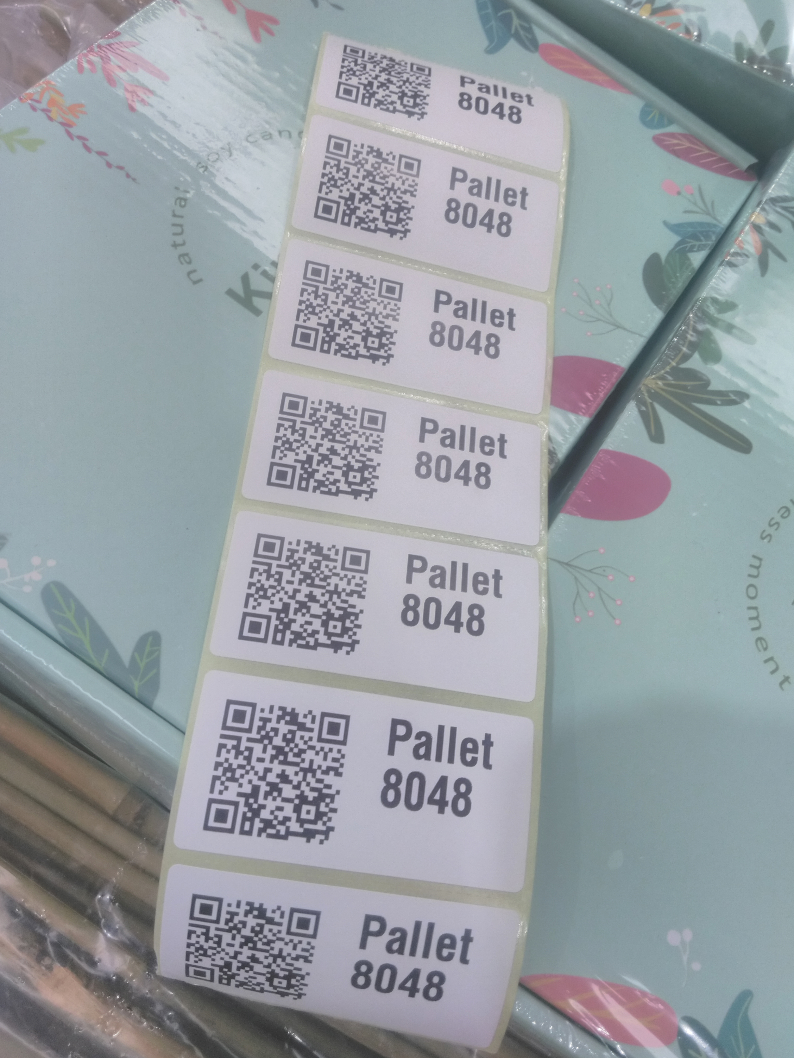Pallet 8048