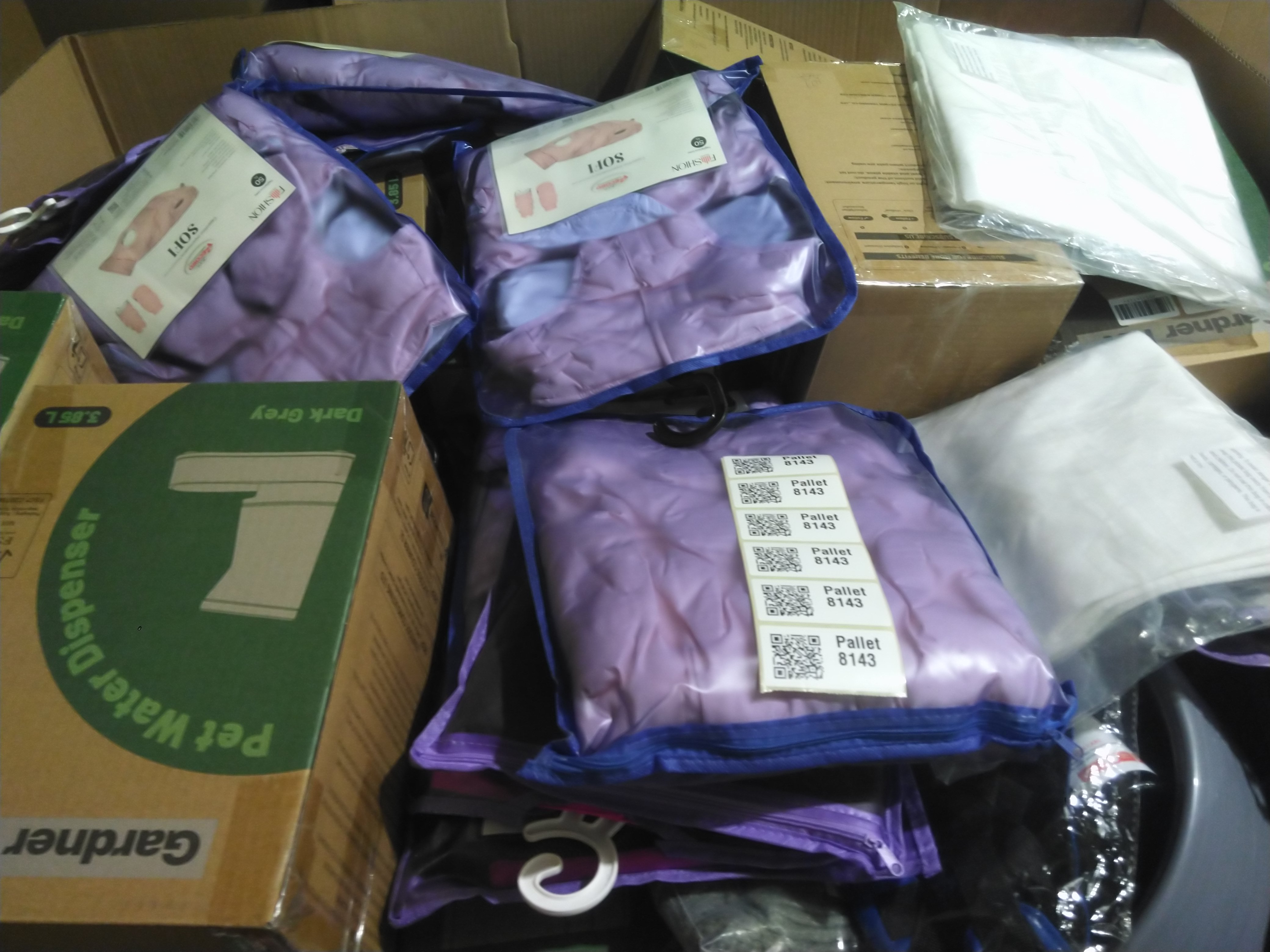 Pallet 8143