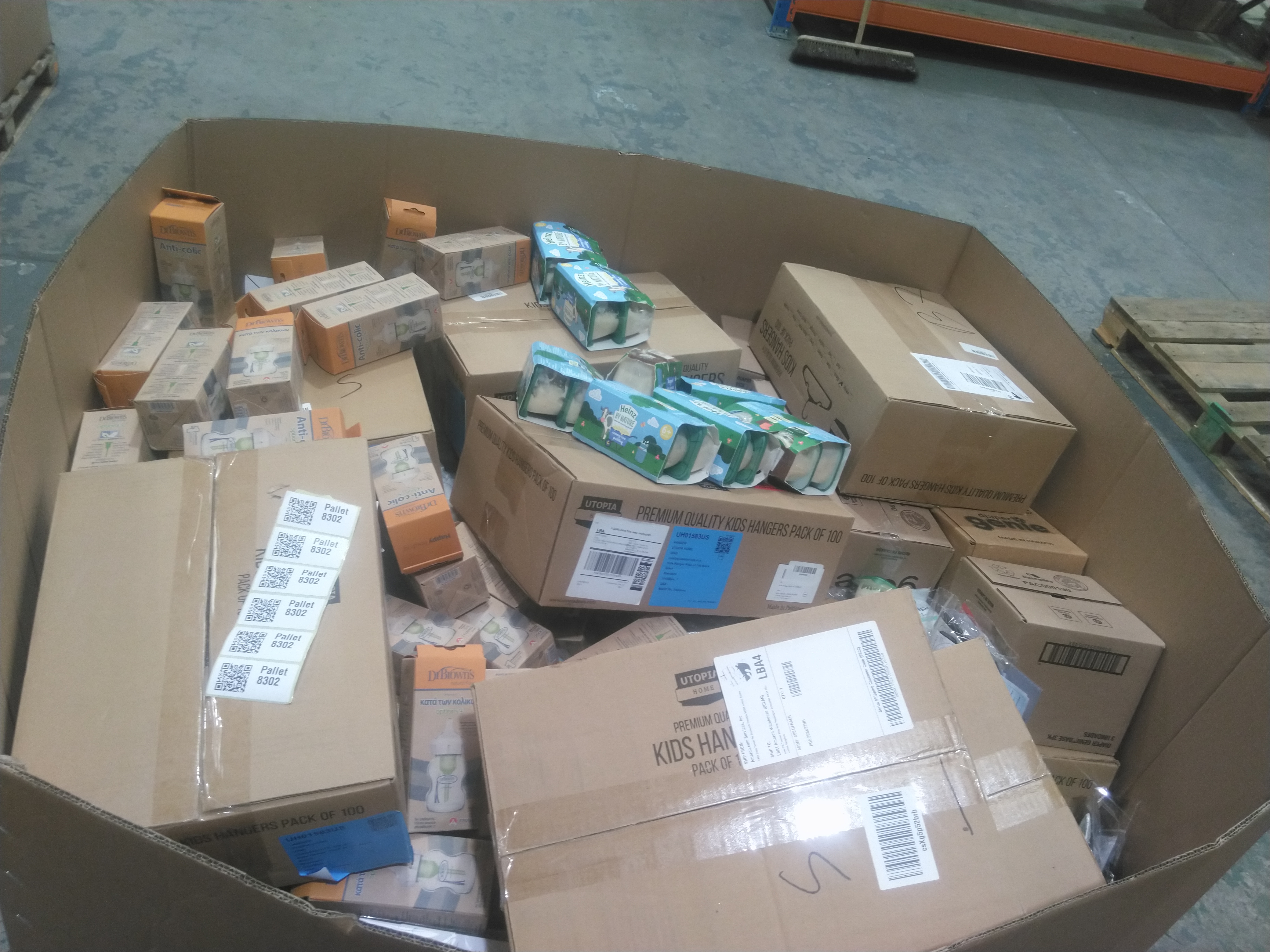 Pallet 8302