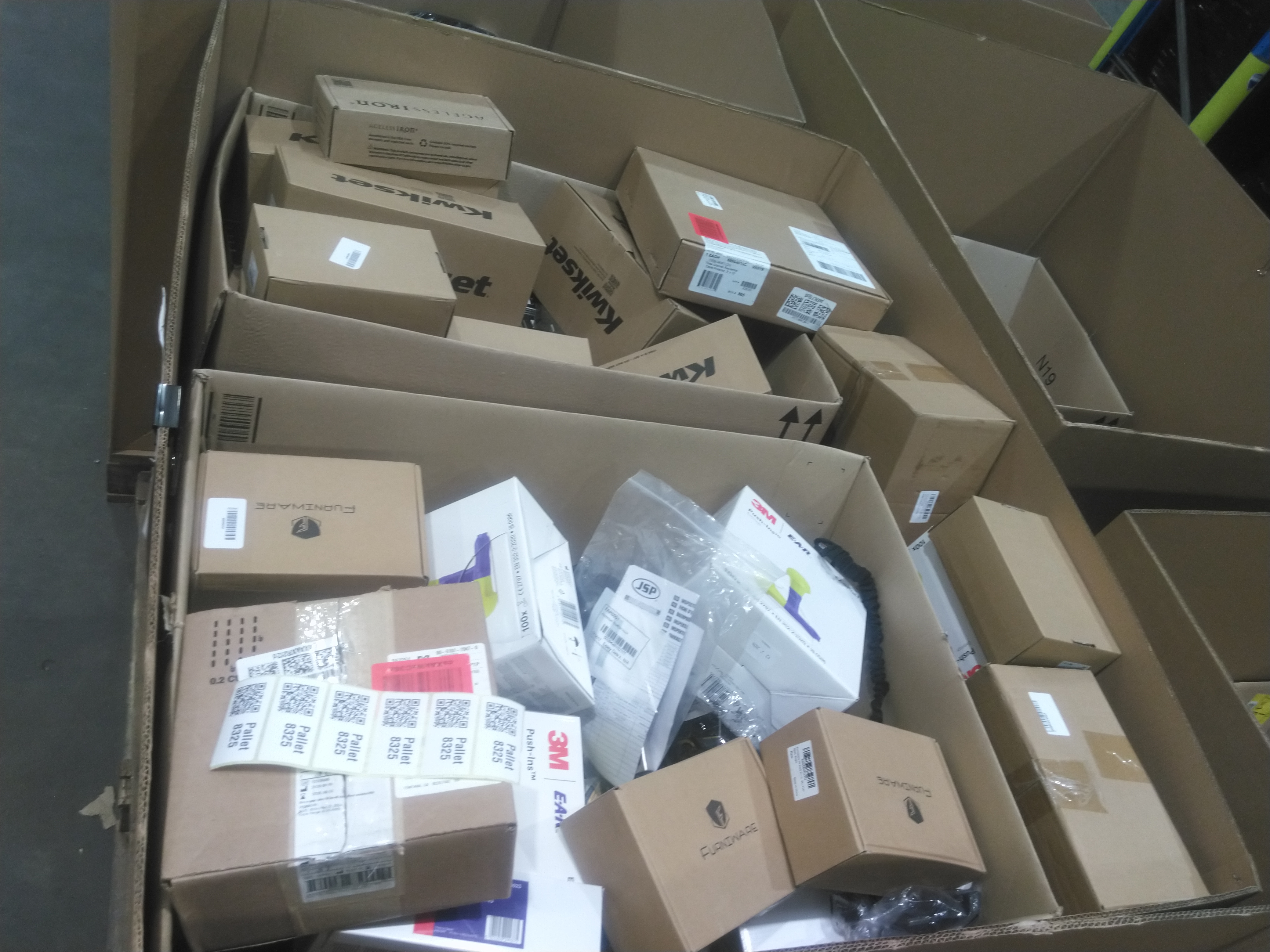 Pallet 8325