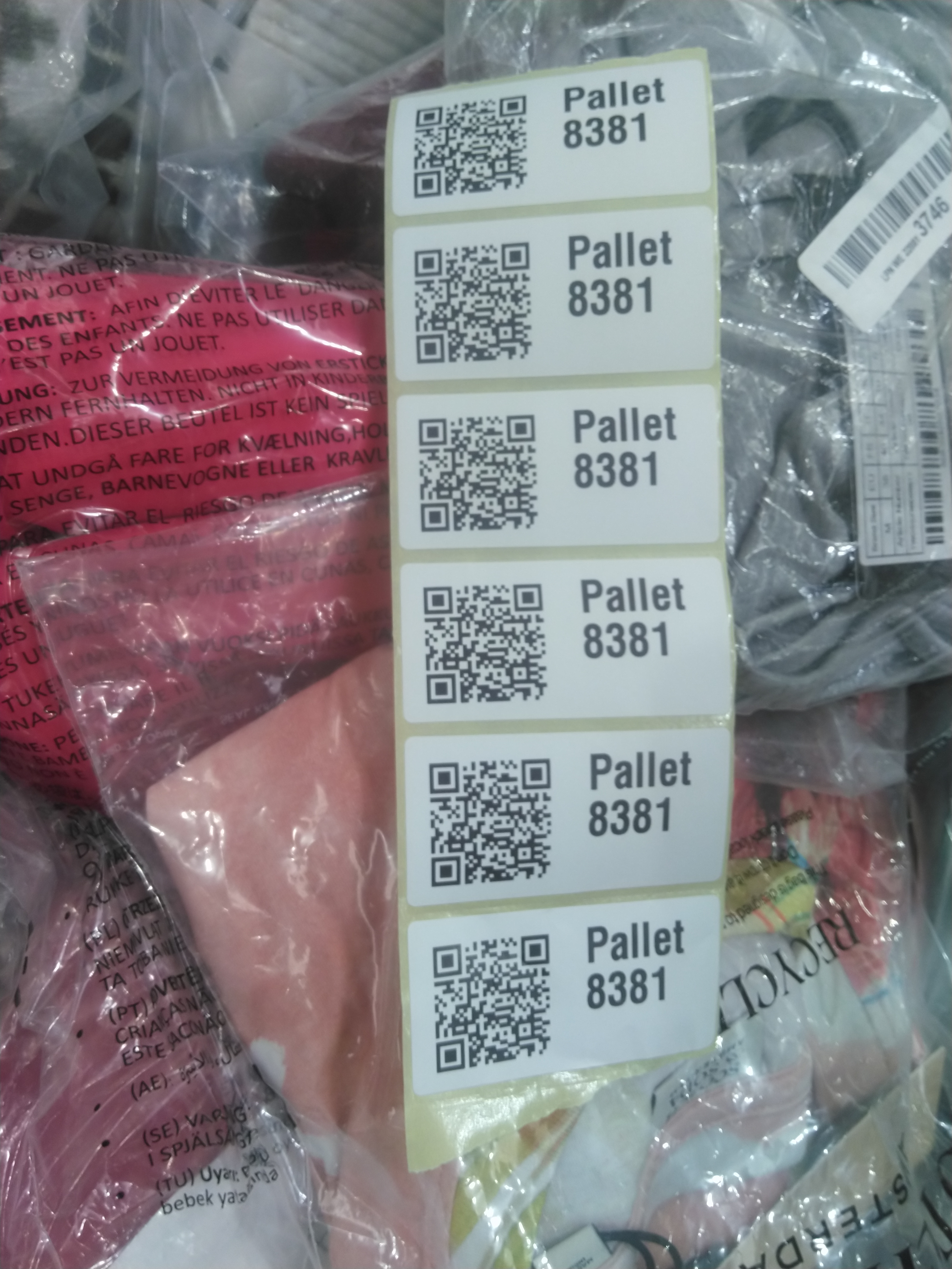 Pallet 8381