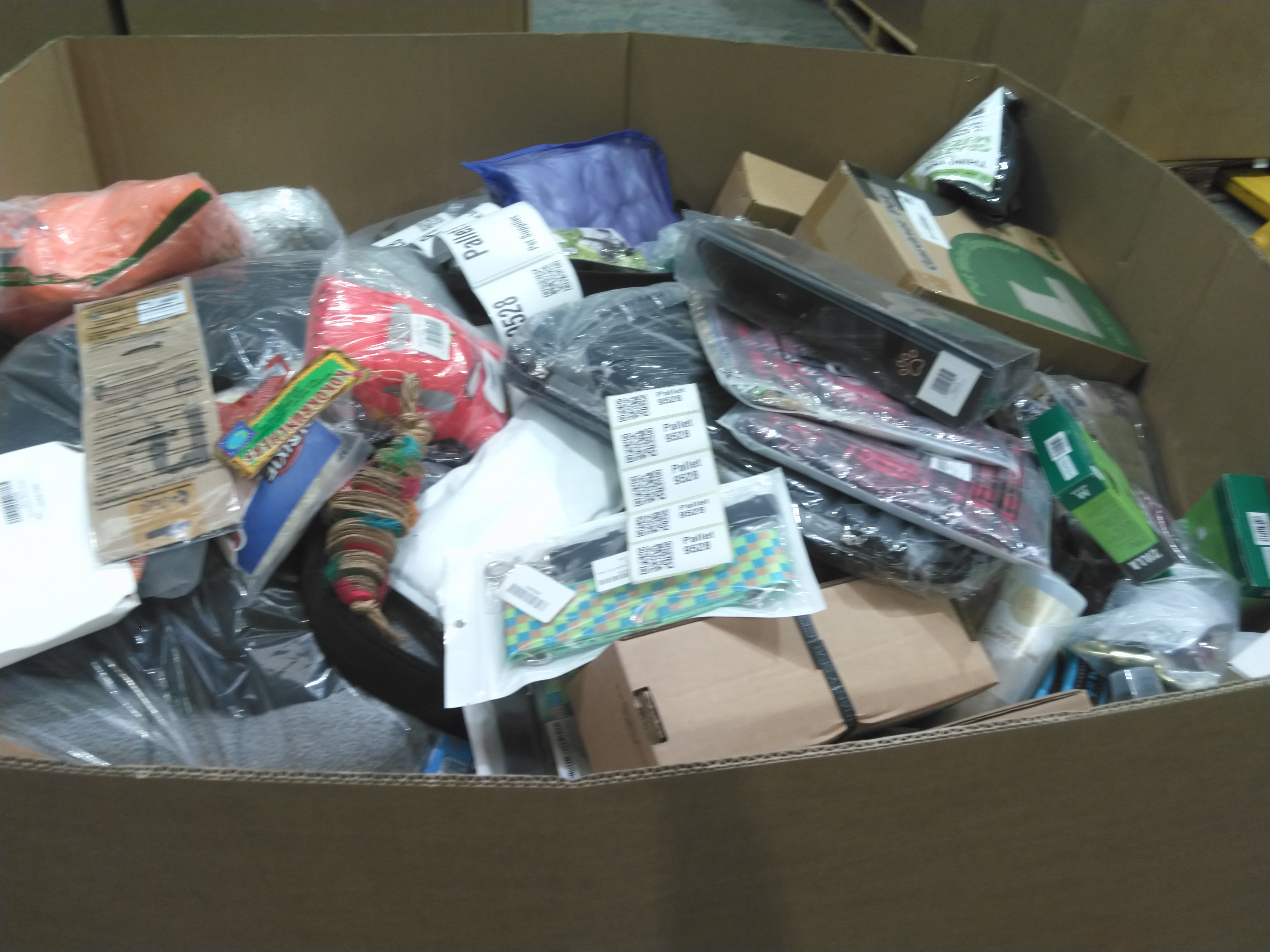 Pallet 9528