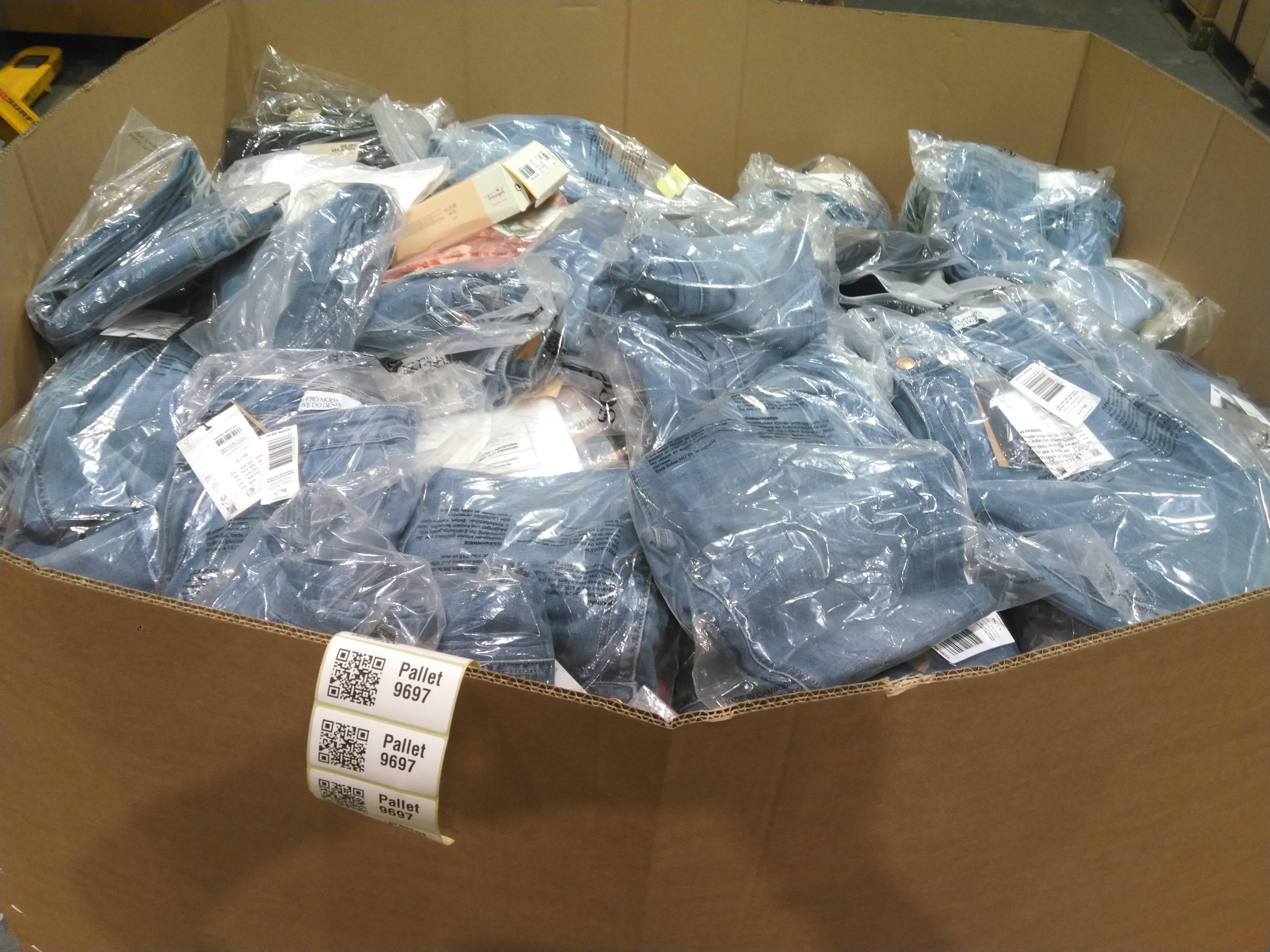Pallet 9697