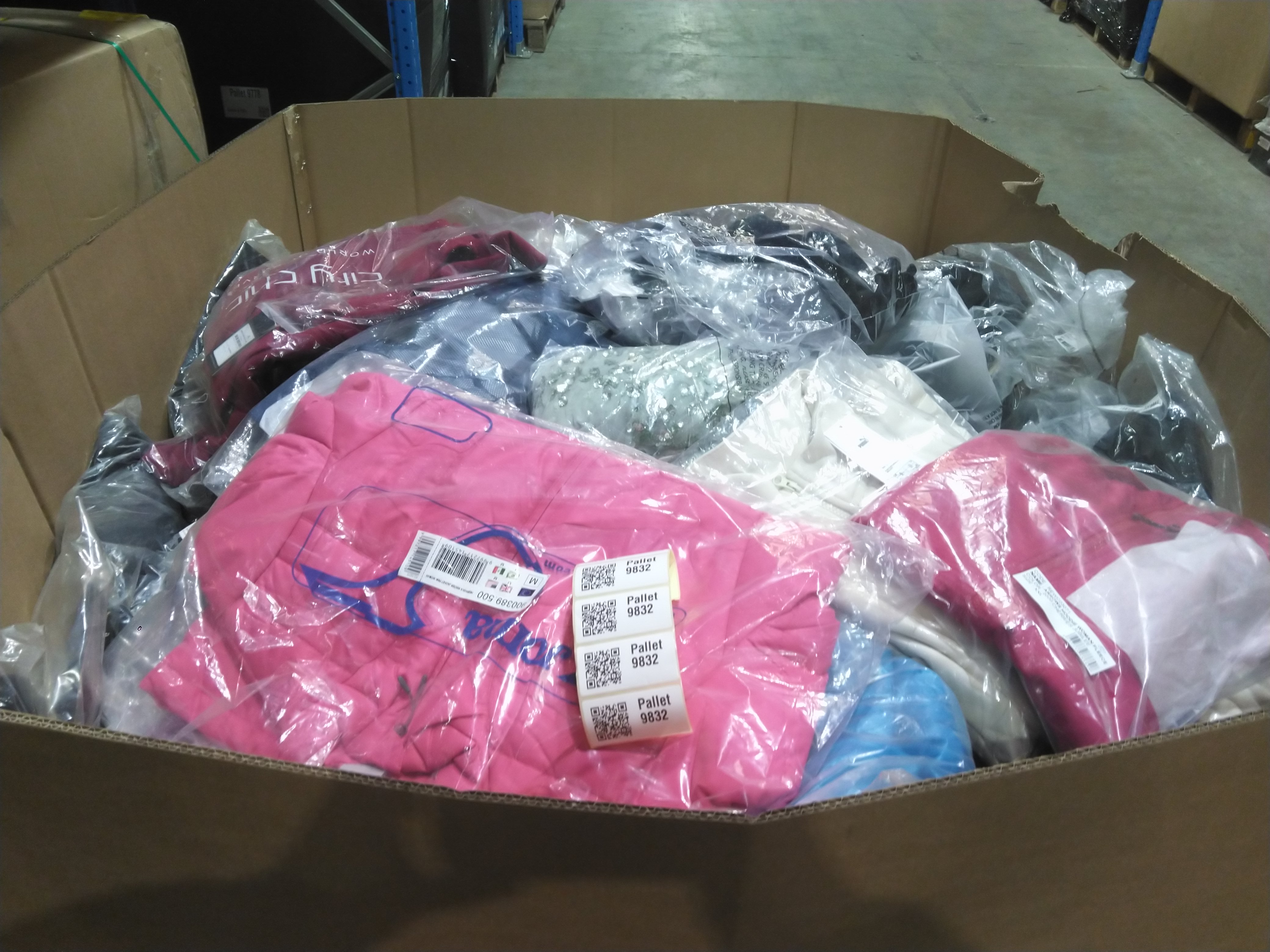 Pallet 9832