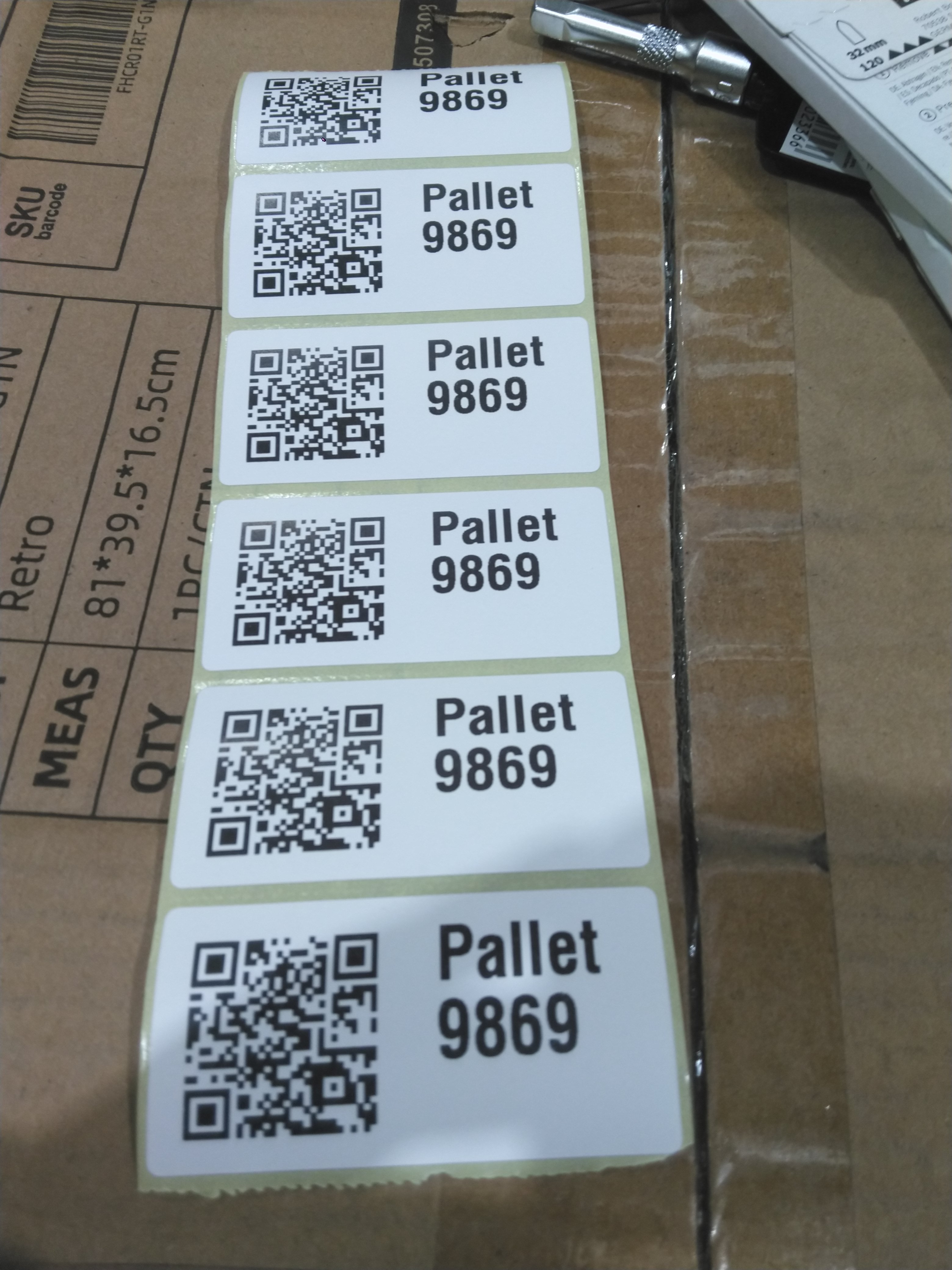 Pallet 9869