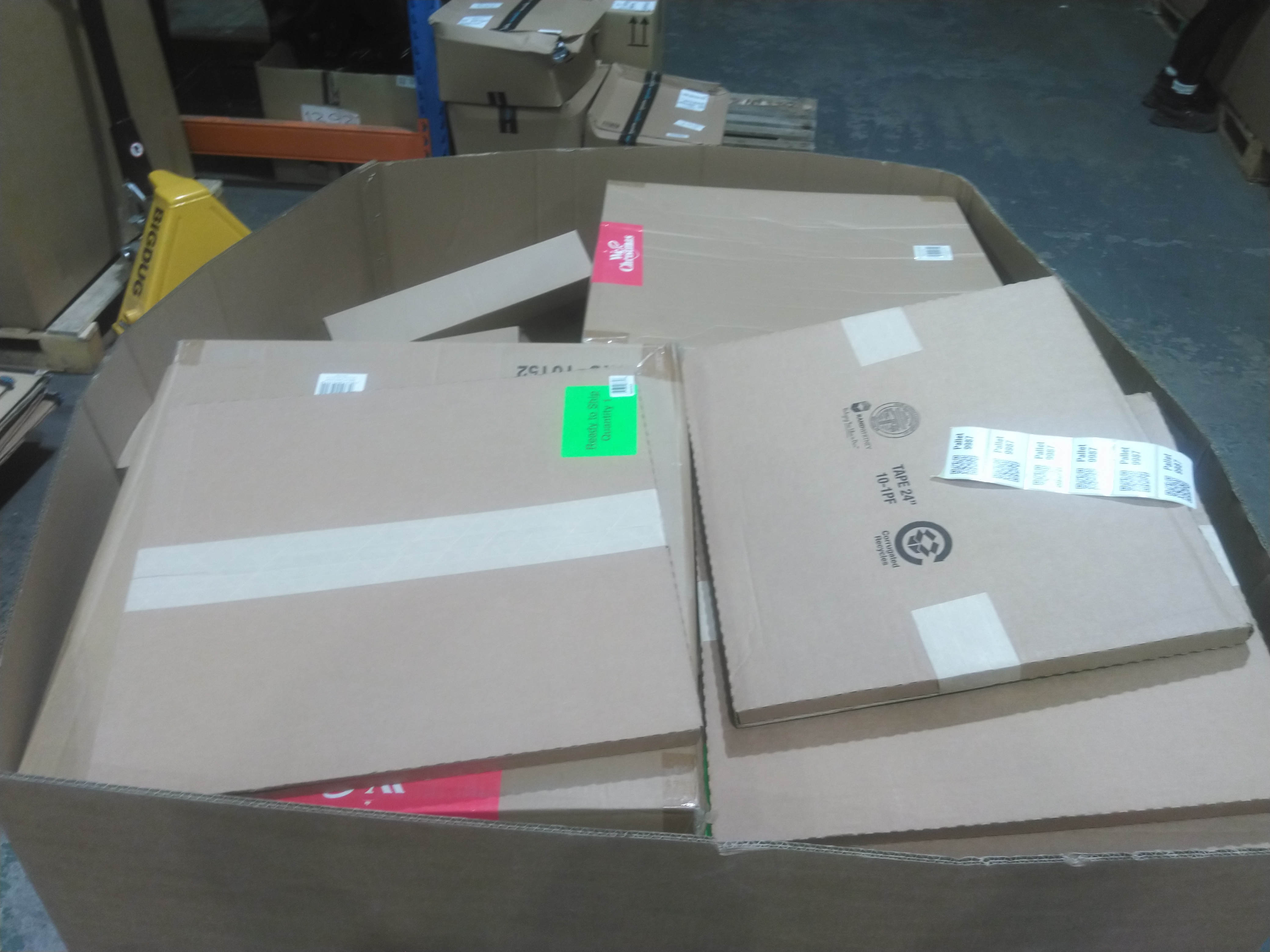 Pallet 9987