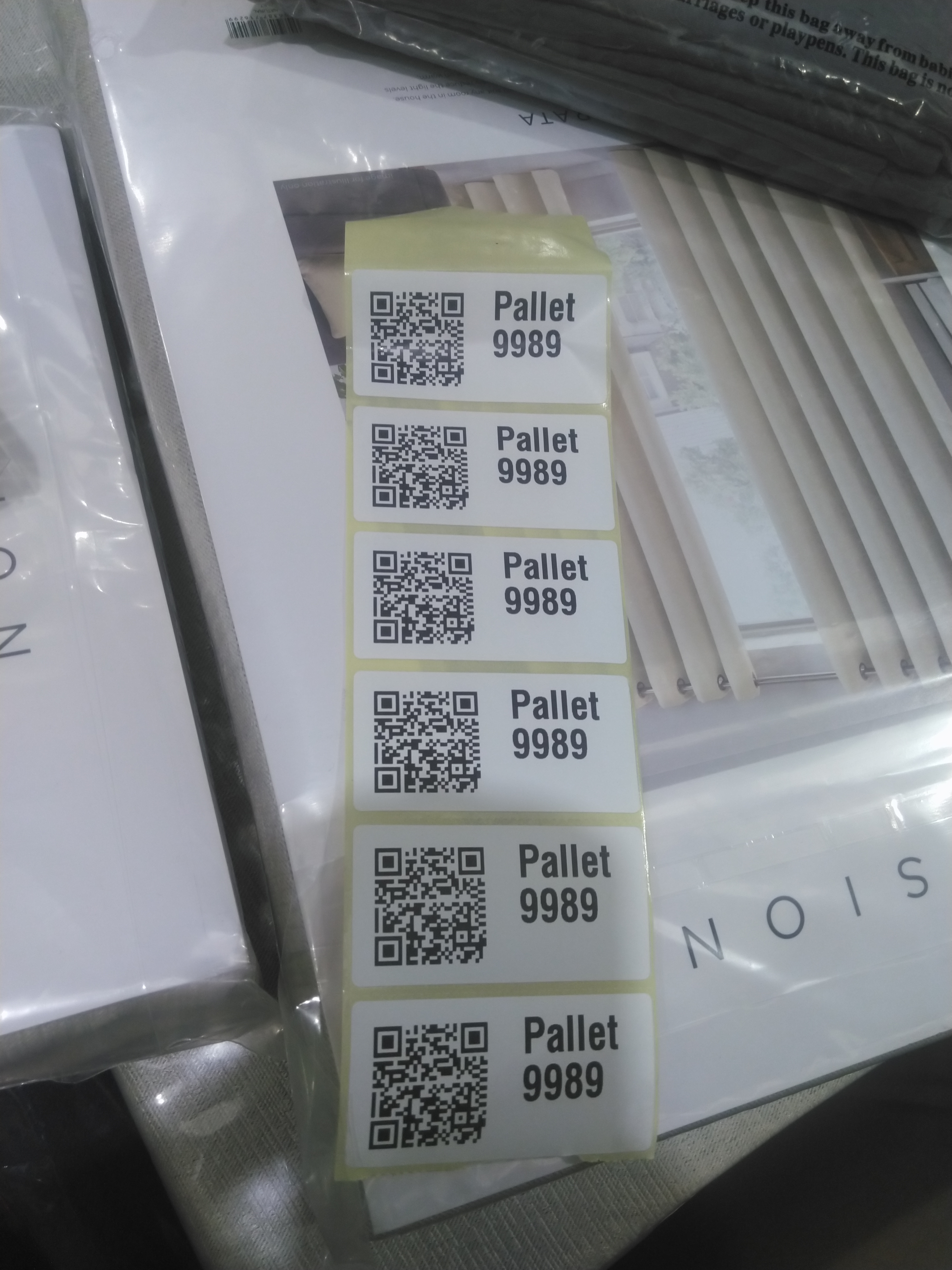 Pallet 9989